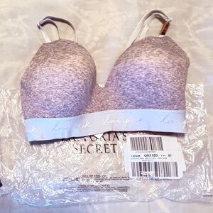 PINK Victoria's Secret Wear Everywhere Bra